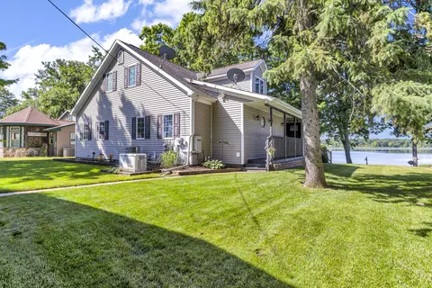 636 Dorbert Dr, Munith, MI 49259 photo 5