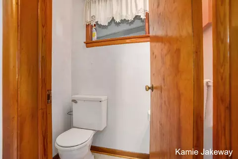 1030 S Pearl St, Belding, MI 48809 photo 17