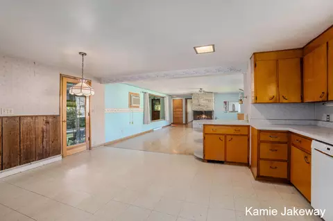 1030 S Pearl St, Belding, MI 48809 photo 13