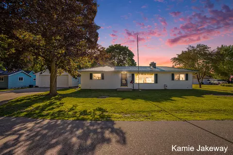 1030 S Pearl St, Belding, MI 48809 photo 35