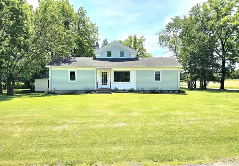 20203 Schweitzer Rd, Three Rivers, MI 49093 photo 2