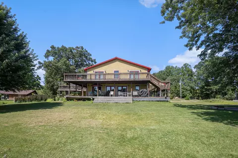16069 Vans Ln, Vandalia, MI 49095