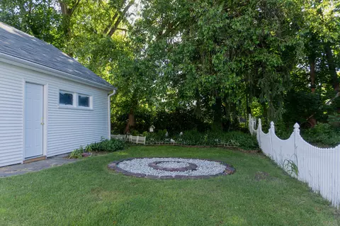 317 Hibbard Ave, Jackson, MI 49202 photo 18