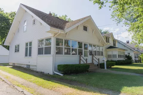 317 Hibbard Ave, Jackson, MI 49202 photo 3