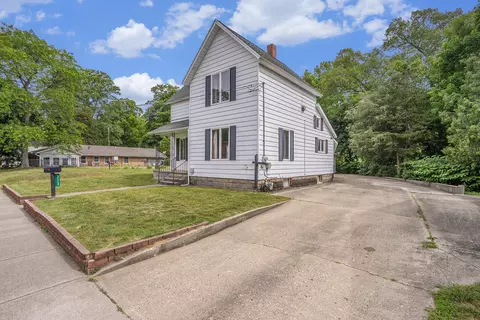313 Bond St, Allegan, MI 49010