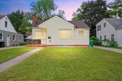 62 Keith Dr, Battle Creek, MI 49037