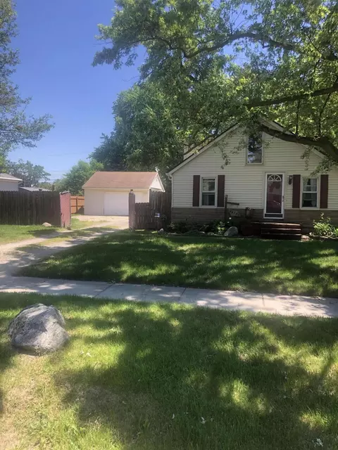 28550 Wexford Dr, Warren, MI 48092