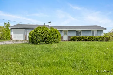 23600 W South County Line Rd, Sand Lake, MI 49343