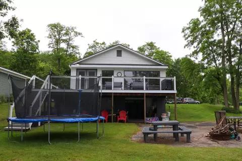 5105 Easy St, Nashville, MI 49073