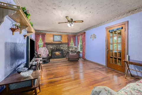 8563 Dorrell Rd, Jackson, MI 49201 photo 6