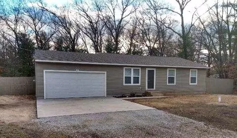 69 Linden St, Twin Lake, MI 49457