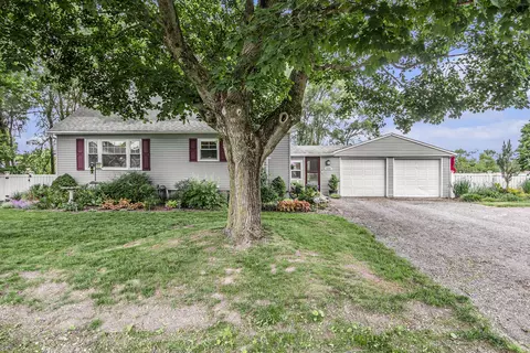11419 Stebbins Ave NW, Sparta, MI 49345