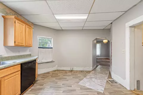 714 Randolph St, Jackson, MI 49203 photo 17