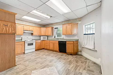 714 Randolph St, Jackson, MI 49203 photo 13