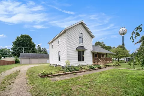 208 E Van Buren St, Gobles, MI 49055