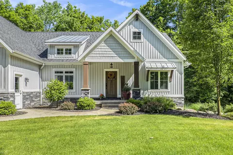 507 147th Ave, Caledonia, MI 49316