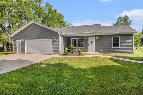 2121 Ewers Rd, Dansville, MI 48819