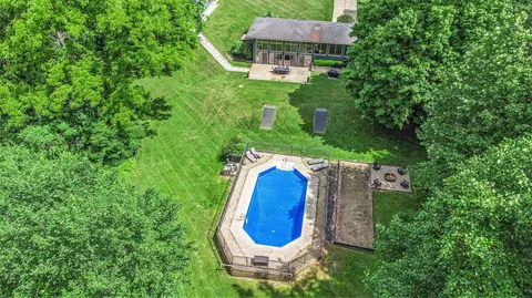 308 E Wagner Rd, Buchanan, MI 49107 photo 26