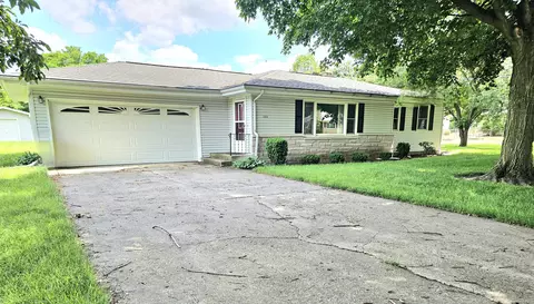 302 N Lincoln St, White Pigeon, MI 49099