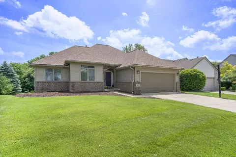 409 Dogwood Ct, Saline, MI 48176