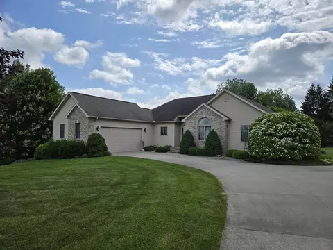 3120 Ravenwood Ct, Tecumseh, MI 49286