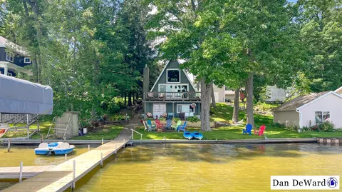 1099 E Hess Lake Dr, Grant, MI 49327 photo 8