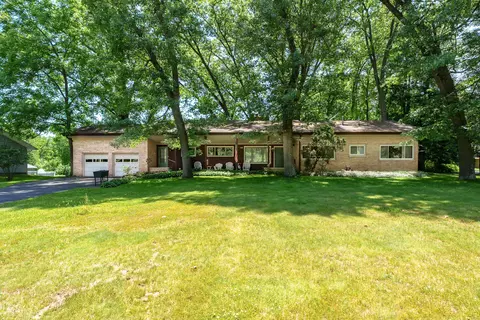 21 W Minges Rd, Battle Creek, MI 49015