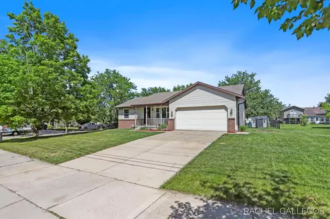 259 Country Club Rd, Holland, MI 49423