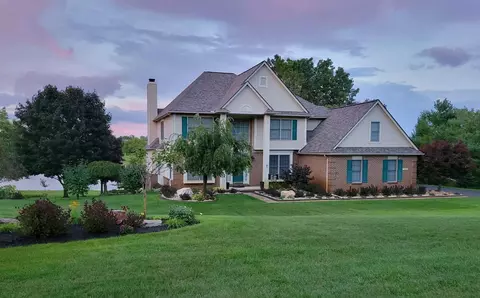 3125 Exeter Dr, Milford, MI 48380