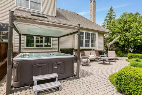 Exterior - 2159 Applebrook Dr, Commerce Twp, MI 48382 photo 8 of 16