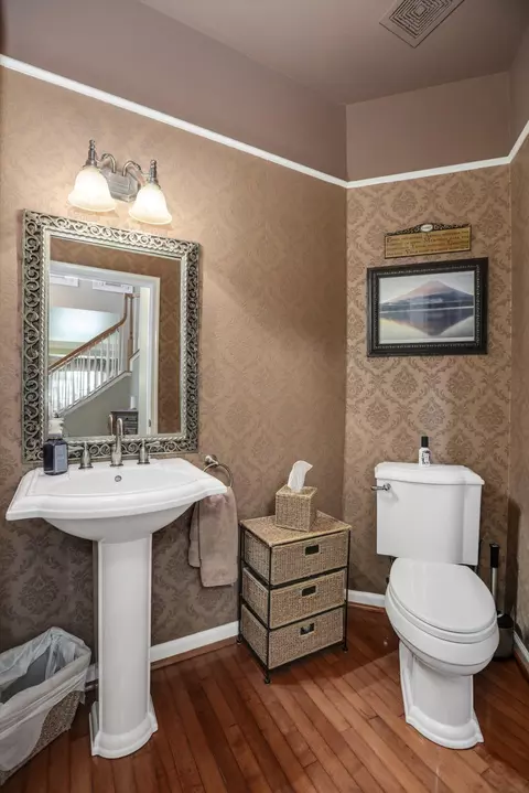 Bath - 2159 Applebrook Dr, Commerce Twp, MI 48382 photo 2 of 10