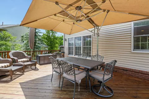 Exterior - 2159 Applebrook Dr, Commerce Twp, MI 48382 photo 14 of 16