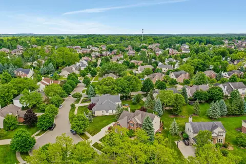 View/Area - 2159 Applebrook Dr, Commerce Twp, MI 48382 photo 7 of 11