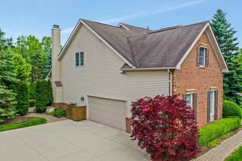 Exterior - 2159 Applebrook Dr, Commerce Twp, MI 48382 photo 4 of 16