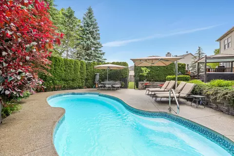 Exterior - 2159 Applebrook Dr, Commerce Twp, MI 48382 photo 12 of 16