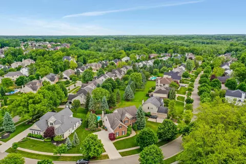 View/Area - 2159 Applebrook Dr, Commerce Twp, MI 48382 photo 9 of 11
