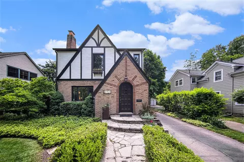 1924 Lorraine Pl, Ann Arbor, MI 48104