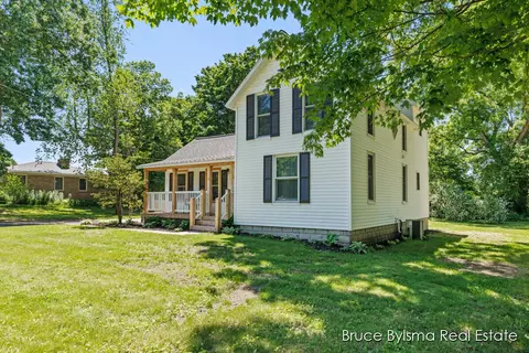 2374 Bauer Rd, Jenison, MI 49428 photo 3