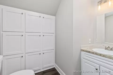 2374 Bauer Rd, Jenison, MI 49428 photo 16