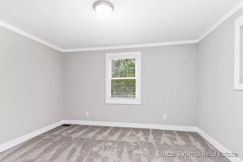 2374 Bauer Rd, Jenison, MI 49428 photo 15