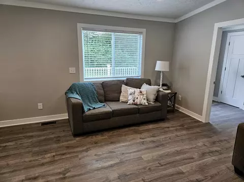 2374 Bauer Rd, Jenison, MI 49428 photo 6