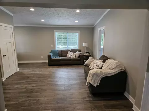 2374 Bauer Rd, Jenison, MI 49428 photo 5