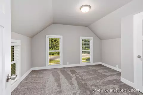 2374 Bauer Rd, Jenison, MI 49428 photo 17