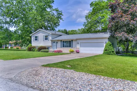 6542 Bluebird Ct, Jackson, MI 49201 photo 2