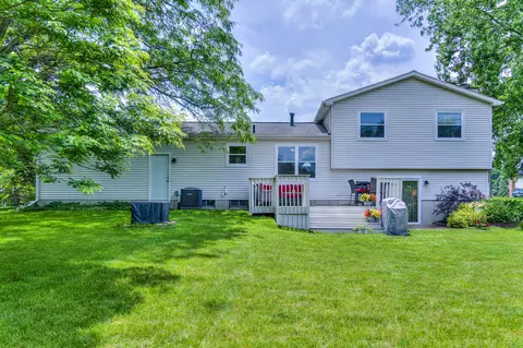6542 Bluebird Ct, Jackson, MI 49201 photo 3