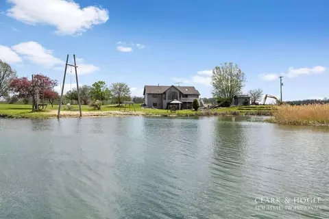 15615 W Kinley Rd, Pewamo, MI 48873