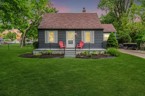 37750 Grantland St, Livonia, MI 48150