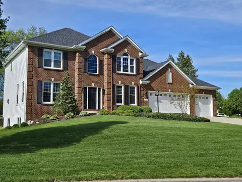 1473 Kings Crossing Dr SE, Caledonia, MI 49316