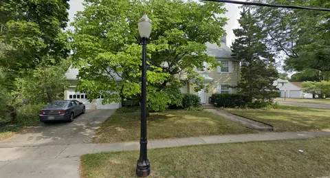 545 Elizabeth St, East Lansing, MI 48823