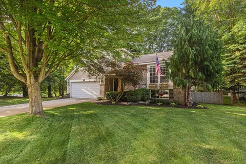 14802 Herring Dr, Spring Lake, MI 49456 photo 3